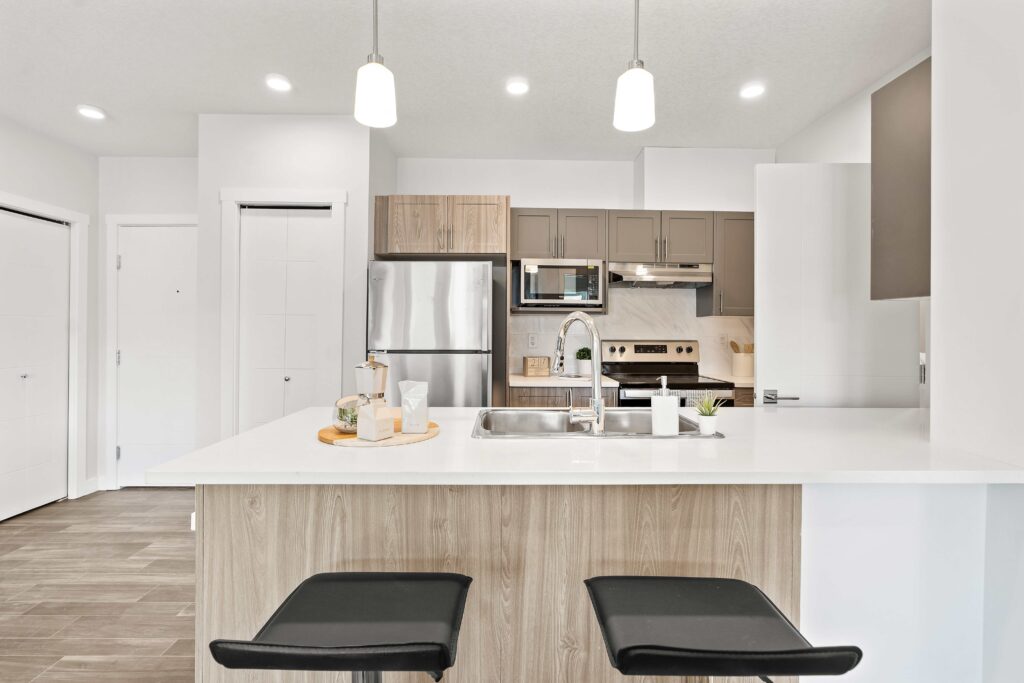 111 Hampton Circle-12-min