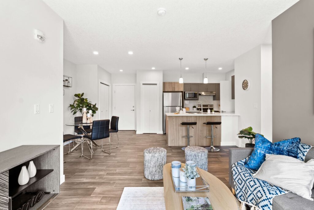 111 Hampton Circle-16-min