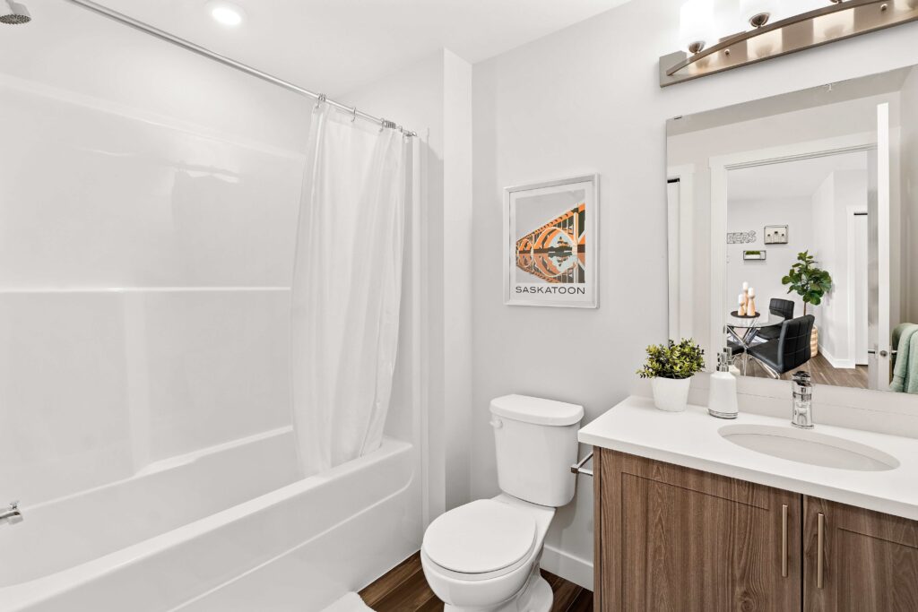111 Hampton Circle-17-min