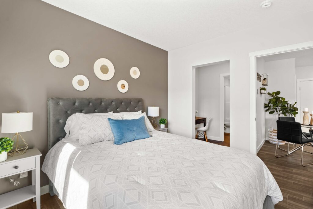 111 Hampton Circle-19-min